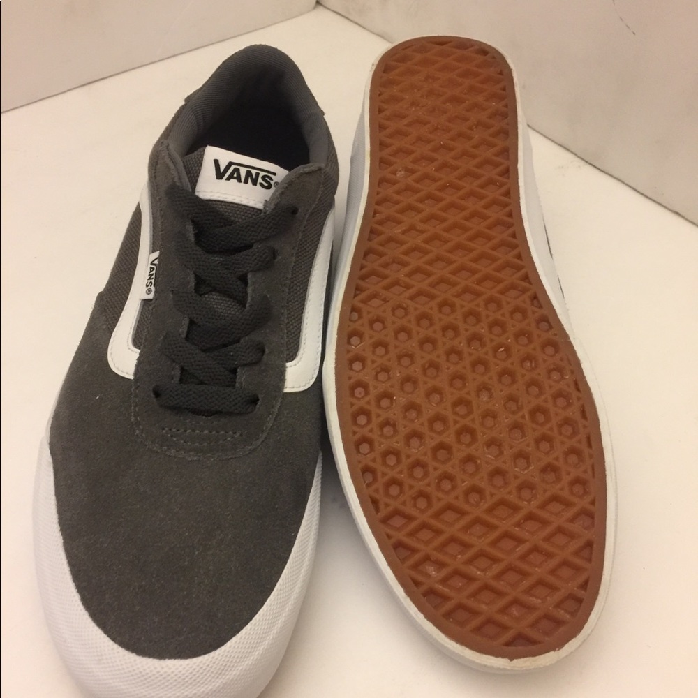 Vans - Picture 3 of 4